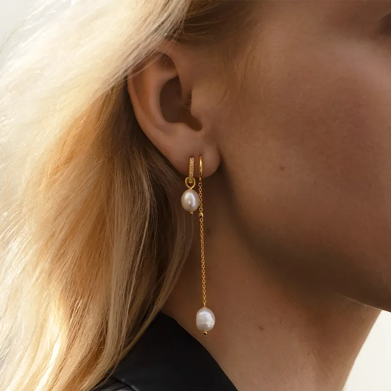 coco single earring gold with diamonds and pearls