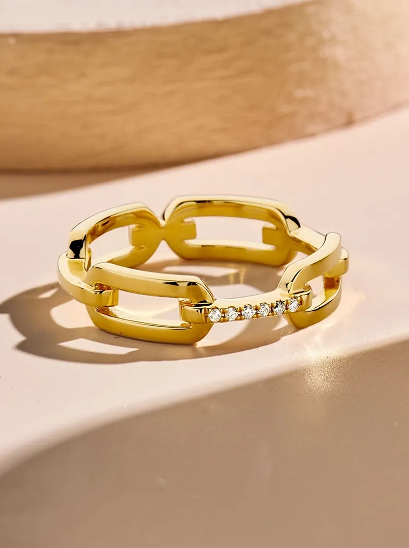 gold chain ring with diamonds